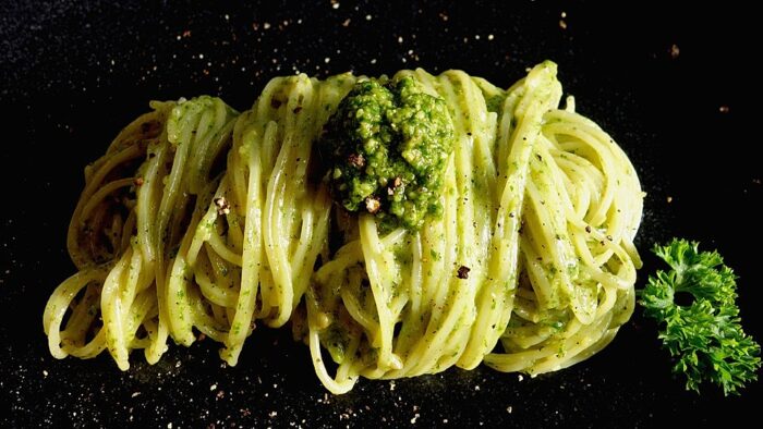 spaghetti-al-pesto
